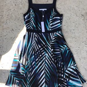 🚨Closet Closing🚨Trina Turk NWT Palm Leaves Dress